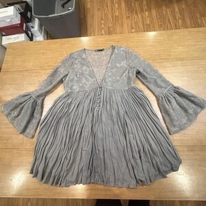 INA Dress Womens Large Gray Lace Bell Sleeve Pleated Boho Trapeze Short Lined